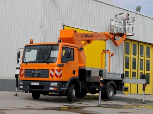 MAN TGL 8.180 Lift Truck 2005 года